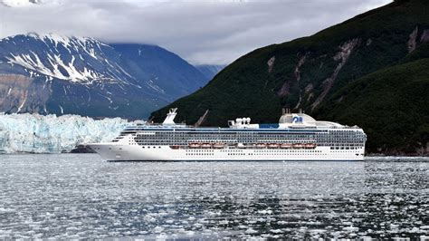 Island Princess Cruise Ship at Hubbard Glacier Alaska (4K) - YouTube