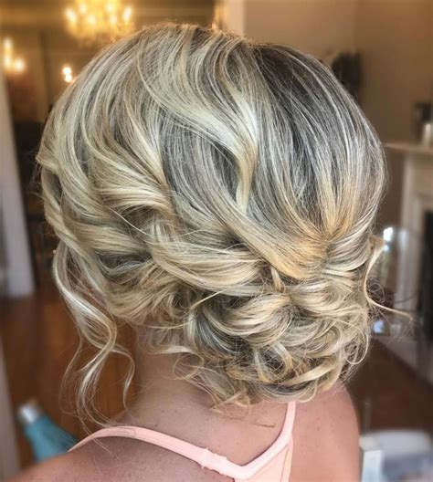 Delicate Curly Updo for Medium Hair | Updos for medium length hair, Medium length hair styles ...