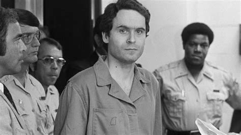 Ted Bundy La Verdadera Historia Del Asesino En Serie Que Inspiró Al
