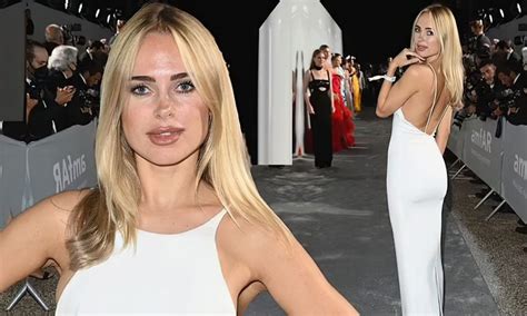 Kimberley Garner Shows Off Her Tits At The Amfar Gala Photos Updated Jihad Celeb