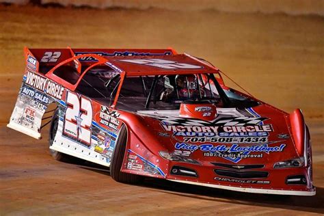 Pin By Alan Braswell On Dirt Track Dirt Late Models Dirt Track Cars