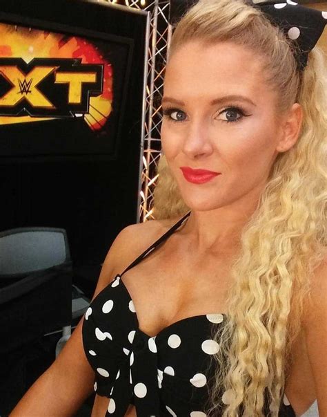 Lacey Evans Nude Pictures Present Her Polarizing Appeal The Viraler