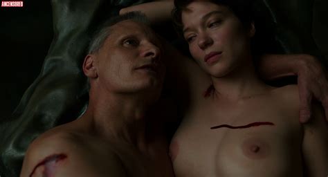 Naked Léa Seydoux In Crimes Of The Future