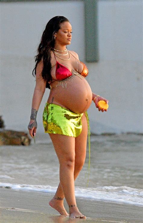 rihanna gorgeous pregnancy fashion she has her own rule