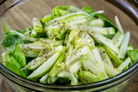 How to make gordon ramsay's caramelized apple pie. Pan-Fried Scallops with Crunchy Apple Salad Recipe by ...