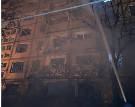 Обстріл Києва горіли будинки та авто 53 людини постраждало NewsRoom