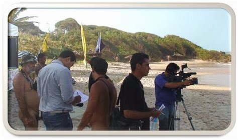 Pelados Em P Blico Na Praia E Com Amigos Campeonatos De Surf Pelo