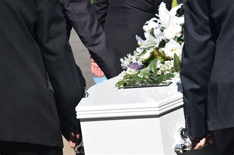 What To Expect At A Traditional Funeral