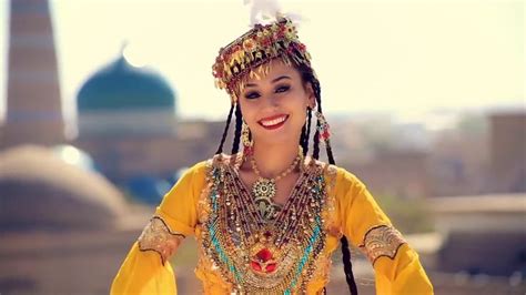 Uzbek National Dance Of Khorezm Surnay Lazgi