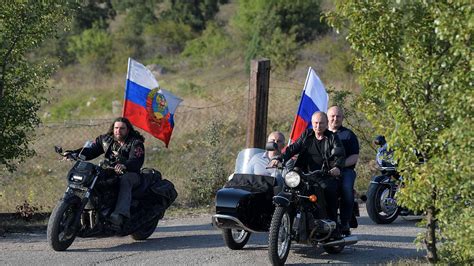 What Protests Putin Rides With Night Wolves Bikers In Crimea Euronews