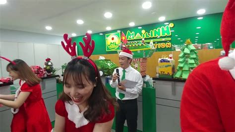 Thay vì mua tặng những tấm bưu thiếp được thiết kế sẵn như trước kia, năm nay taimienphi sẽ hướng dẫn bạn tự tay làm thiệp chúc mừng năm mới 2020, tạo bất ngờ cho những người thân yêu. Chúc mừng Giáng Sinh 2019 và năm mới 2020 tại Tập đoàn Mai ...