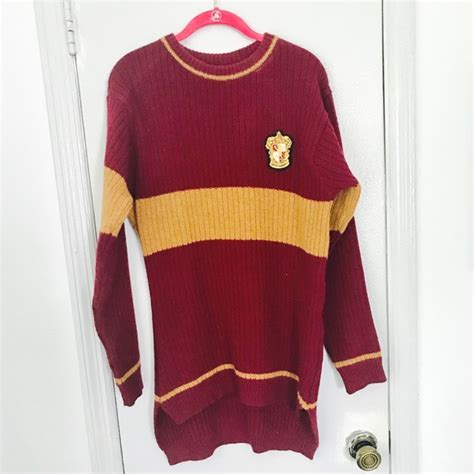 Warner Bros Sweaters Harry Potter Gryffindor Quidditch Sweater