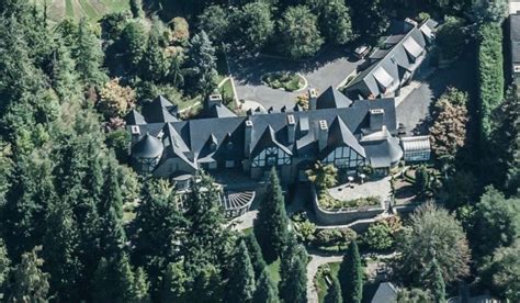Jeff bezos's amazon mailing address. Jeff Bezos Houses- See Aerial Views of the Richest Man in ...