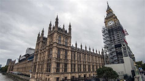 Big ben is the largest of the six bells in westminster palace. Big Ben Is Getting a Big Facelift | HowStuffWorks