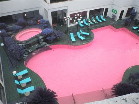 Pink Pool Pool Swimming Pools Cool Pools