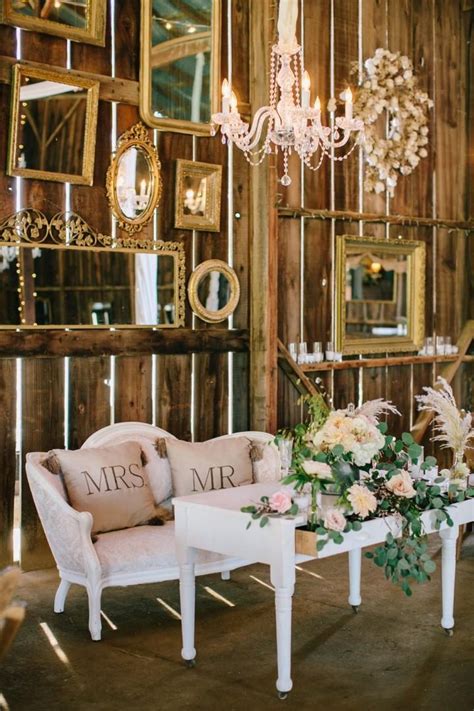 Let's have a look at the key elements to have a country wedding. Wedding Inspiration: Modern Country Chic - Pretty Happy ...