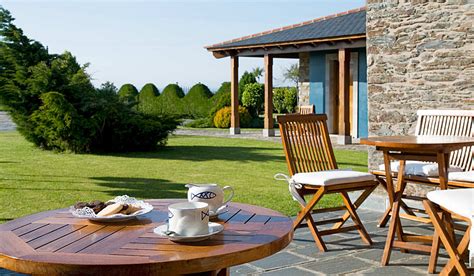 Acogedoras casas rurales, restauradas e integradas en entorno natural y de construcciones tradicionales. Hotel con encanto en Asturias - Hotel Pleamar en Navia