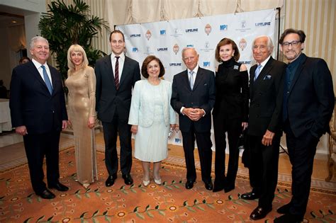Последние твиты от the royal family (@royalfamily). Crown Prince and Crown Princess host Lifeline Humanitarian ...