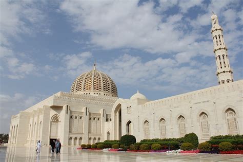The cash stipend is distributed weekly to the employee in an amount that approximated half of the employee's regular wage. How Long Does It Take To Get A Visa To Oman?