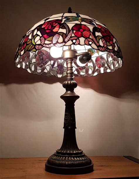 Kliving 16 Wycombe E27 60w Tiffany Table Lamp With Rose Stained Glass