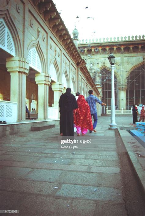 Devotees Visiting Mecca Masjid Hyderabad Telangana India December Mecca Masjid Masjid