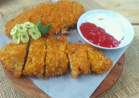 Tapi agar tak melulu jajan di luar dikutip dari buku menu populer ala resto cepat saji, berikut ini resep ayam crispy yang bisa bahan: Resep Fillet ayam crispy #Bandungrecook2_Marletaalwi oleh ...