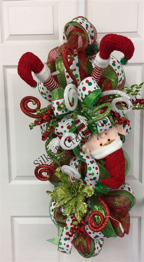 Upside Down Elf Swag Christmas 2017 Christmas Wreaths Diy Christmas