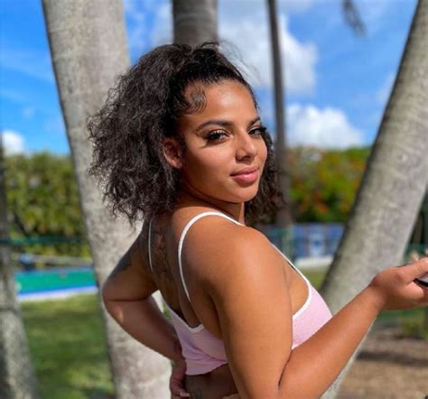 The Rise Of Onlyfans Star Mikayla Saravia Everything You Need To Know