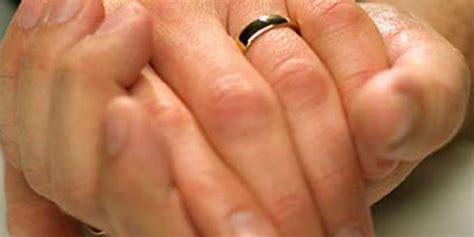 Update Bill Creating 2 Marriage Licenses Clears Kentucky Senate