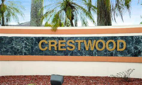 Crestwood Royal Palm Beach 4 Homes For Sale Echo Fine Properties