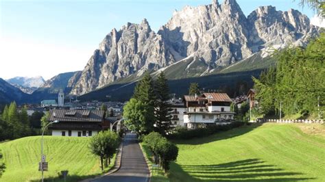 Cortina d'ampezzo is a town in the province of belluno, in the region of veneto, italy. Italy, Cortina d`Ampezzo 2014 - YouTube