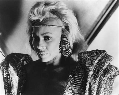 Mad Max Beyond Thunderdome Tina Turner As Aunty Entity National Film