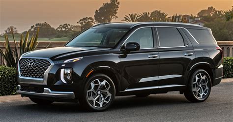 The 2021 hyundai palisade is spacious & airy with plush seating for 8, impressive premium tech, & safety advances for unparalleled peace of mind. 2021 Hyundai Palisade Calligraphy revealed in the US 2021 ...