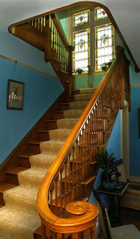 10 Common House Features You Didnt Know Had A Name Staircase Design