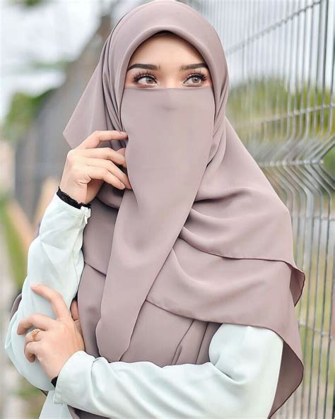 Pin By Ahmad Abu Mailish On Niqab Inspirasi Fashion Hijab Gaya Hijab Perkumpulan Wanita