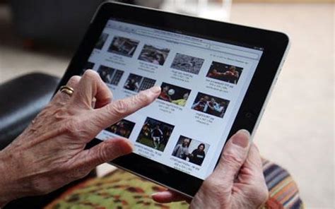 This free ipad app was created to optimize web surfing for older users, who might struggle with reading small text and have trouble navigating. Ipad Apps for Seniors - The Steve Shannon Collection