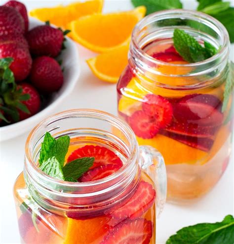 15 Beautiful And Healthy Fruit Water Recipes To Replace Soda Lifehack