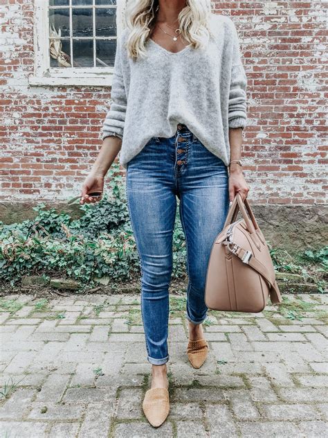 Cozy Gray Sweater Madewell Jeans Style Cusp Fashion Grey Sweater Outfit Style Jeans Summer