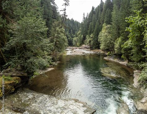 Foto De Wonderful Aerial Pictures Of Middle Lewis River Falls Area On