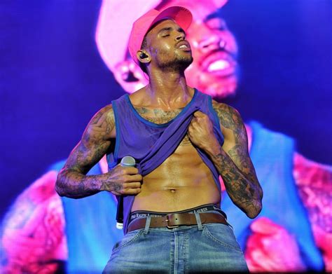Chris Brown Picture 327 Chris Brown Performing Live On Stage During