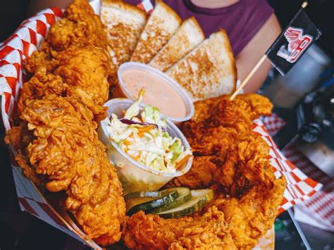 Breds Nashville Hot Chicken Features Halal Cuisine In Anaheim California