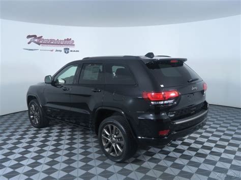 Easy Financing New Black 2017 Jeep Grand Cherokee Limited Suv 4wd 57l
