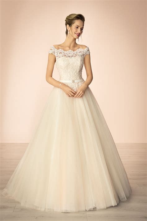 We did not find results for: Langes Brautkleid mit Glitzertüll The One | Brautkleid ...