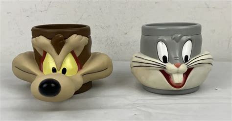 1992 looney tunes wile e coyote and bugs bunny mugs cups kfc promotional 6 99 picclick