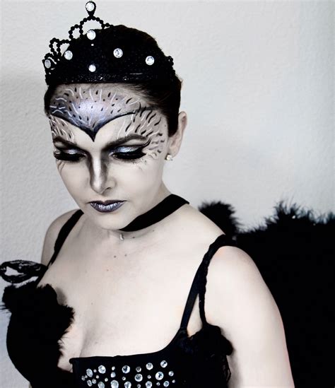 Black Swan Halloween Halloween Makeup Black Swan Makeup Halloween
