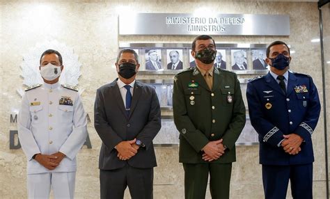 Ministro Da Defesa E Comandantes Das ForÇas Armadas Repudiam DeclaraÇÕes De Aziz