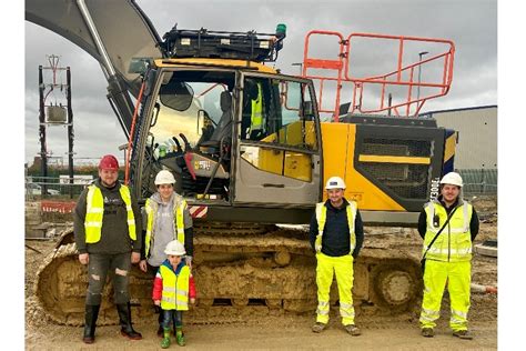Knottingleys Youngest Wannabe Construction Worker Gets His Dream Come True