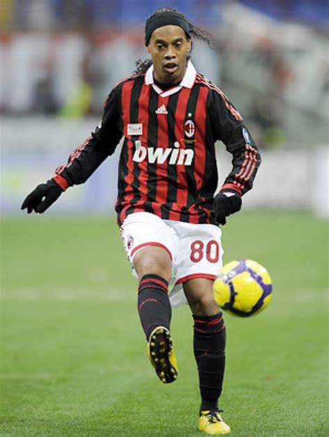 Only the most amazing soccer player in the present world. World Soccer: Can AC Milan afford for ex-star Ronaldinho ...