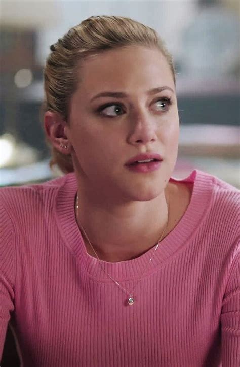 Pin By Екатерина Ружицкая On Ривэрдейл Betty Cooper Lil Cooper