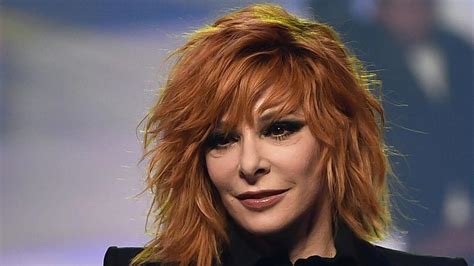 Born 12 september 1961), known professionally as mylène farmer (milɛn faʁmœʁ), is a french singer, songwriter, occasional actress, writer. Mylène Farmer à l'affiche d'une nouvelle série - Radio ...